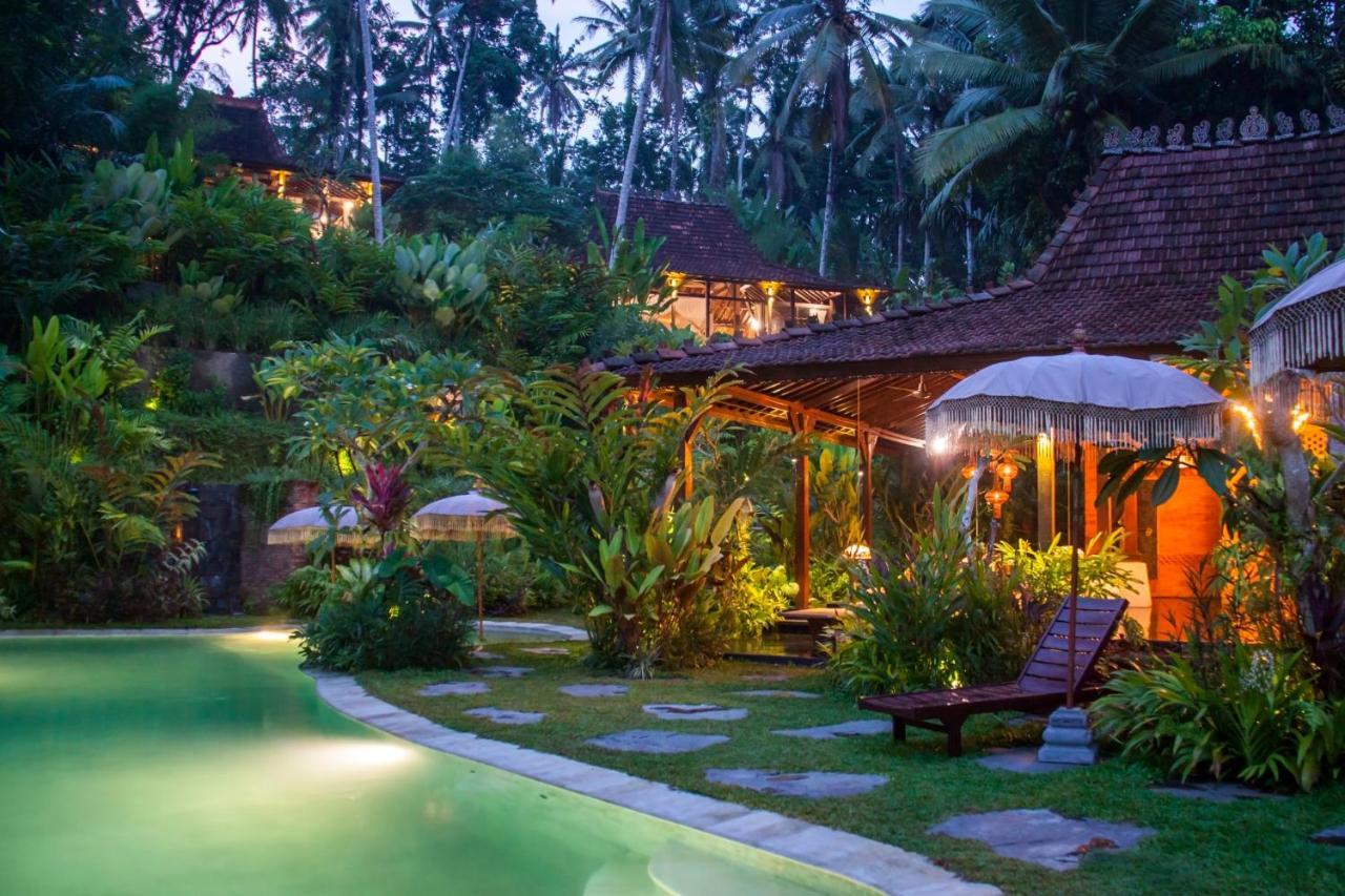 Villa Mahadevi Jungle Retreat Joglo 1 乌布 外观 照片