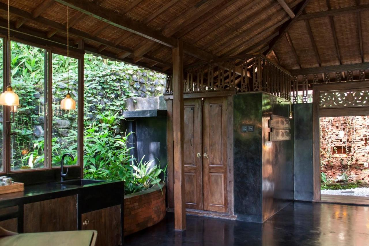 Villa Mahadevi Jungle Retreat Joglo 1 乌布 外观 照片